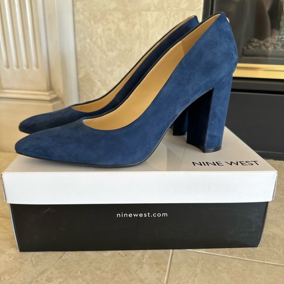 Nine West Astoria Pumps Dark Blue - Picture 1 of 6
